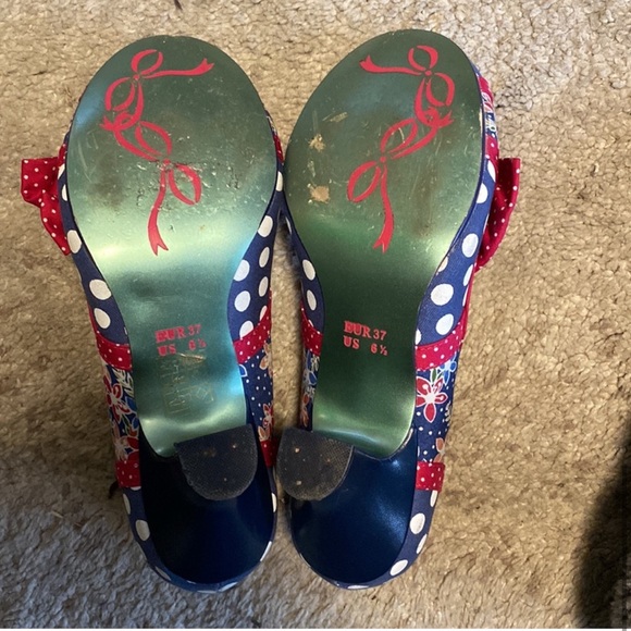 POETIC LICENCE Shake It Vintage Polkadot Heels - Picture 5 of 5
